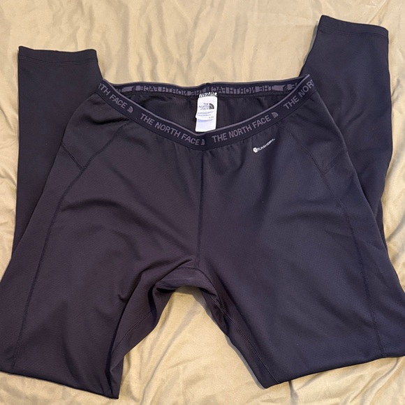 The North Face Flashdry Black Leggings - Picture 3 of 6